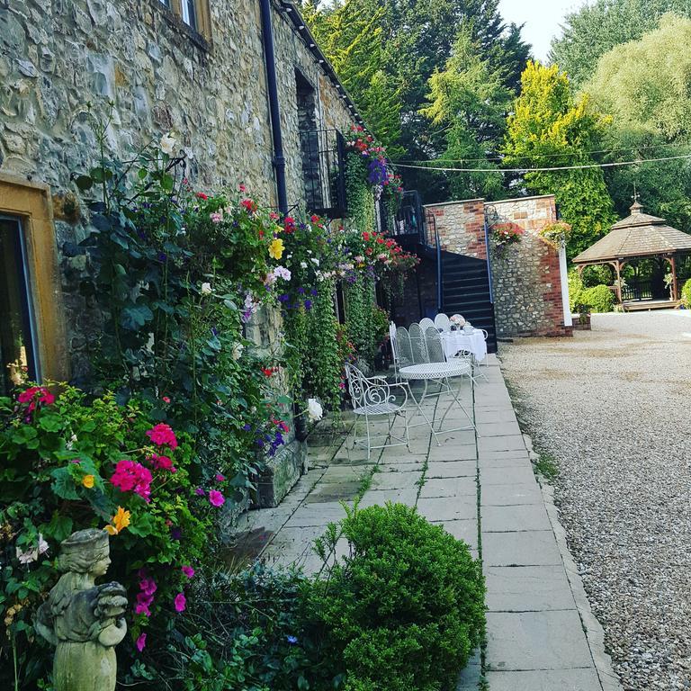 Отель Hornsbury Mill Чард Экстерьер фото
